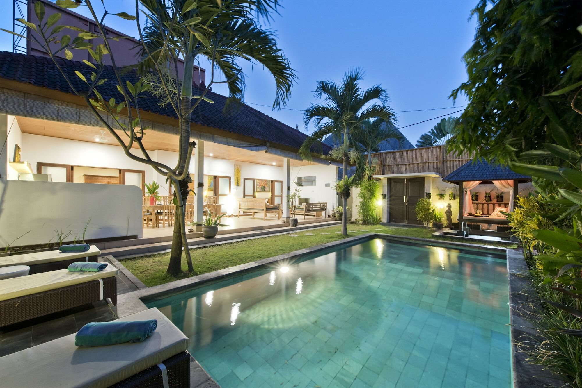 Villa Star Семиньяк Экстерьер фото